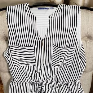 Elegant black striped sleeveless dress